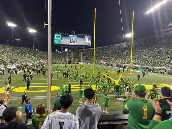 A wide view of the field near the end of play.